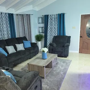  Holiday home Chamrick's Palace