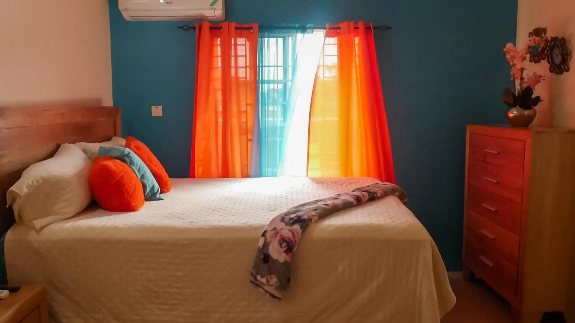 Bed & Breakfast 2 Bdr B&B Near Martha Brae River Rafting Florence Hall